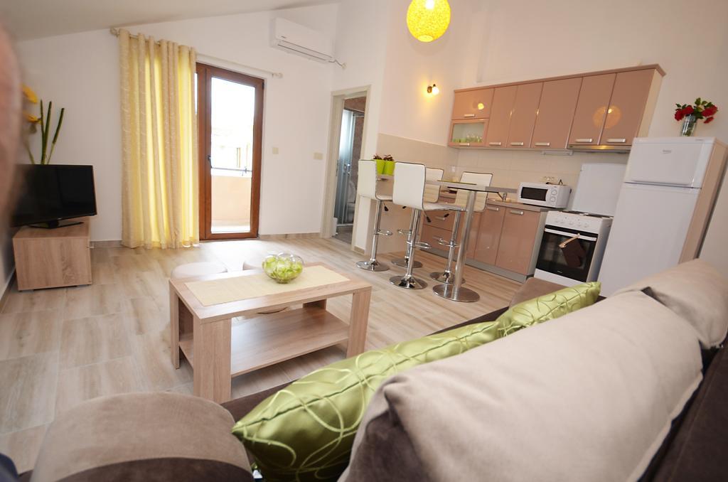 Apartmani Mizdrak Kotor Ngoại thất bức ảnh