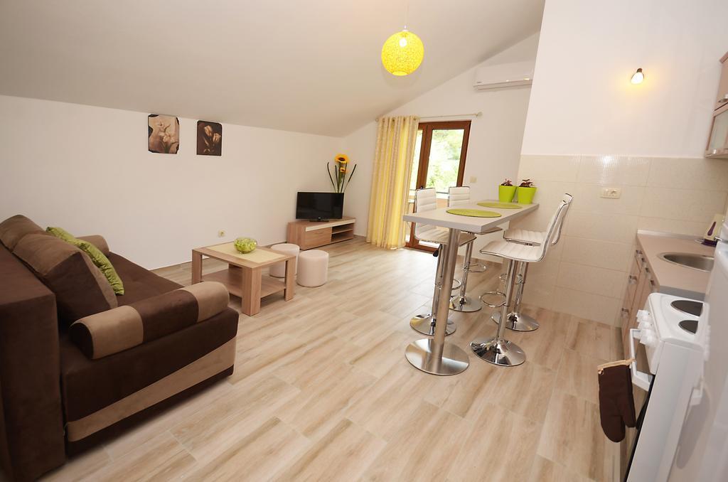 Apartmani Mizdrak Kotor Ngoại thất bức ảnh